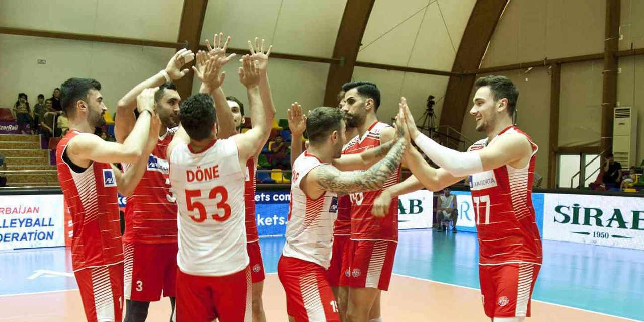 A Milli Erkek Voleybol Takımı Bakü'de kazandı : Azerbaycan: 0 - Türkiye: 3