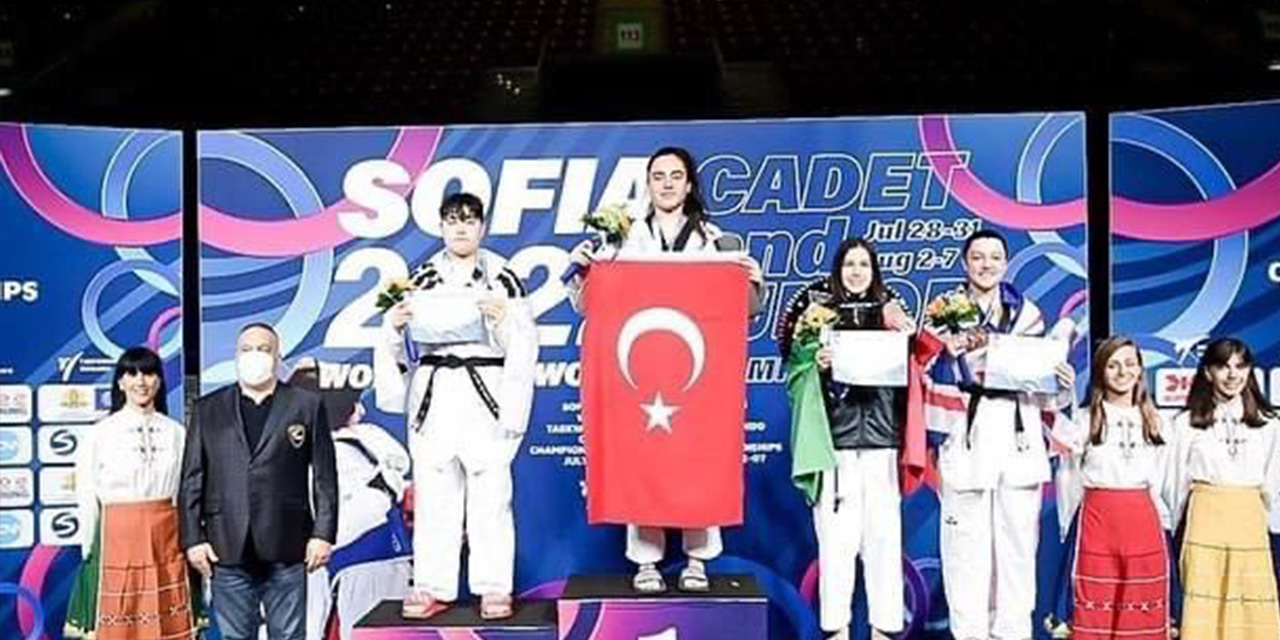 Tüm rakiplerini farkla yenerek Dünya şampiyonu oldu