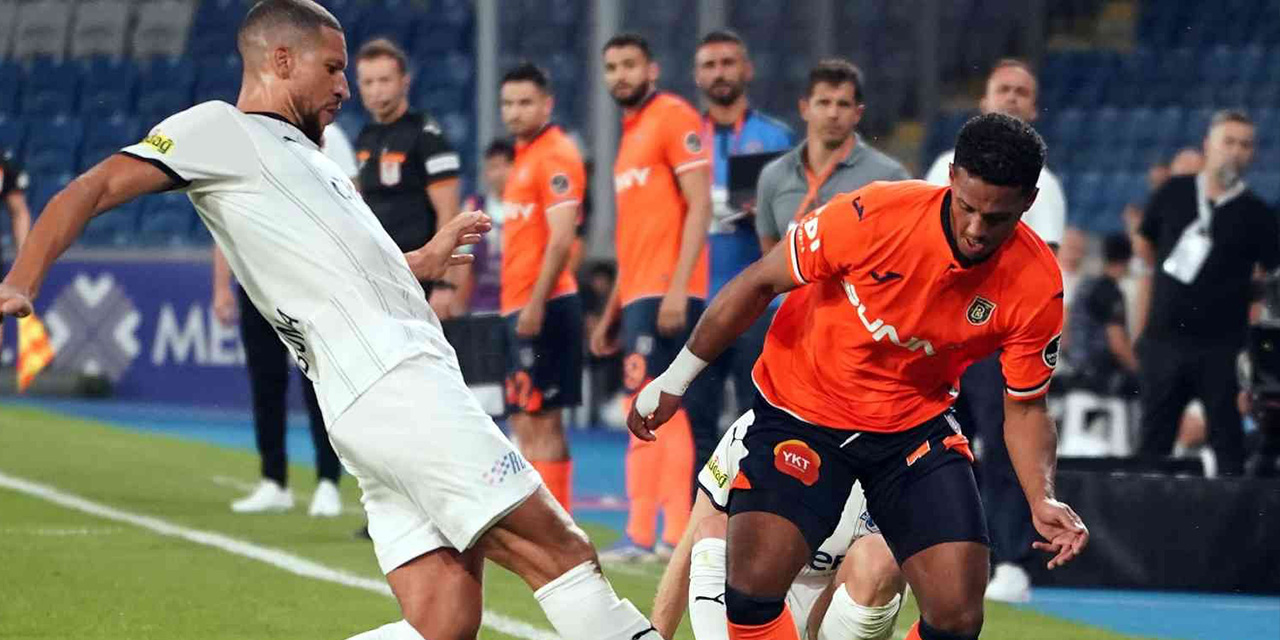 Başakşehir, Kasımpaşa mücadelesinden de 4-0'lık galibiyetle ayrıldı