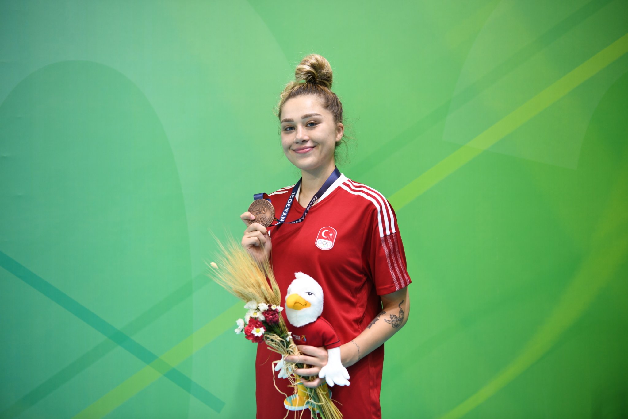 Milli Sporcu İkra Kayır bronz madalyanın sahibi oldu
