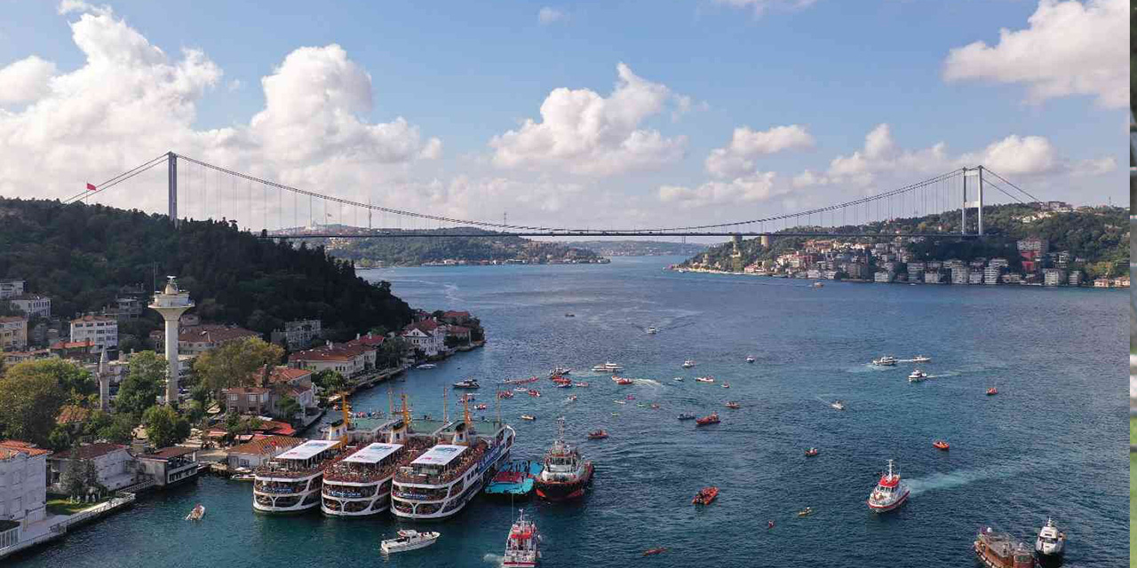 2 bin 400'ü aşkın yüzücü, Asya ve Avrupa kıtalarını kulaçları ile birleştirdi