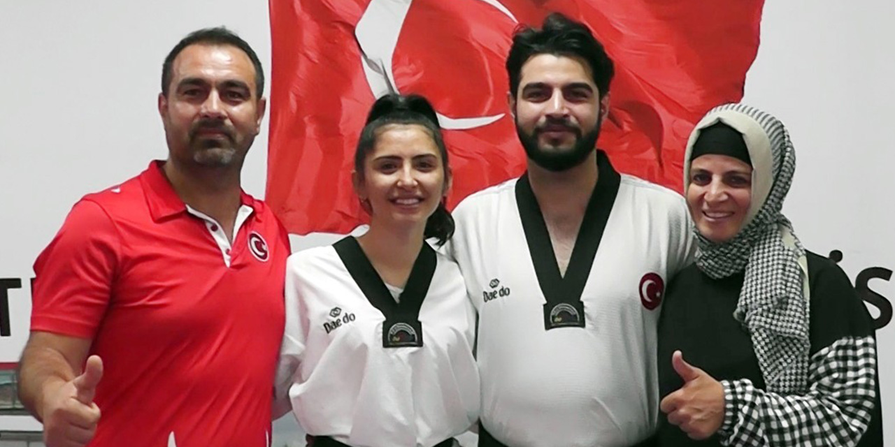 Taekwondo'cular Ringde yeşeren aşklarını yüzük ile taçlandırdılar