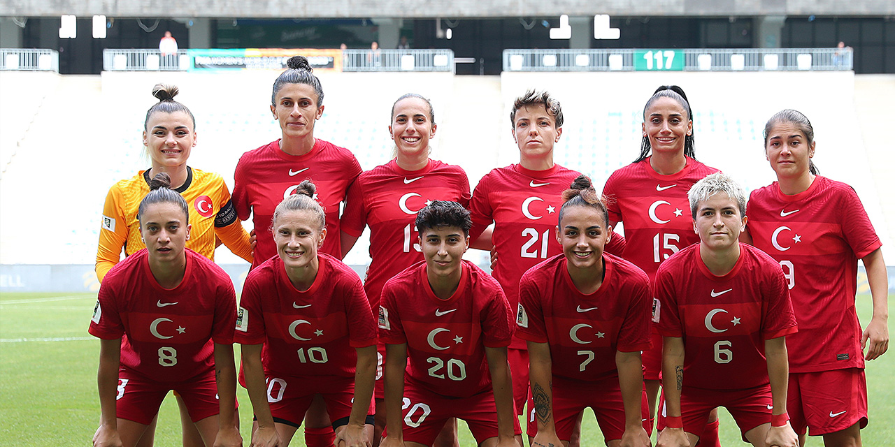 Kadın A Milli Takımı, Almanya'ya 3-0 yenildi