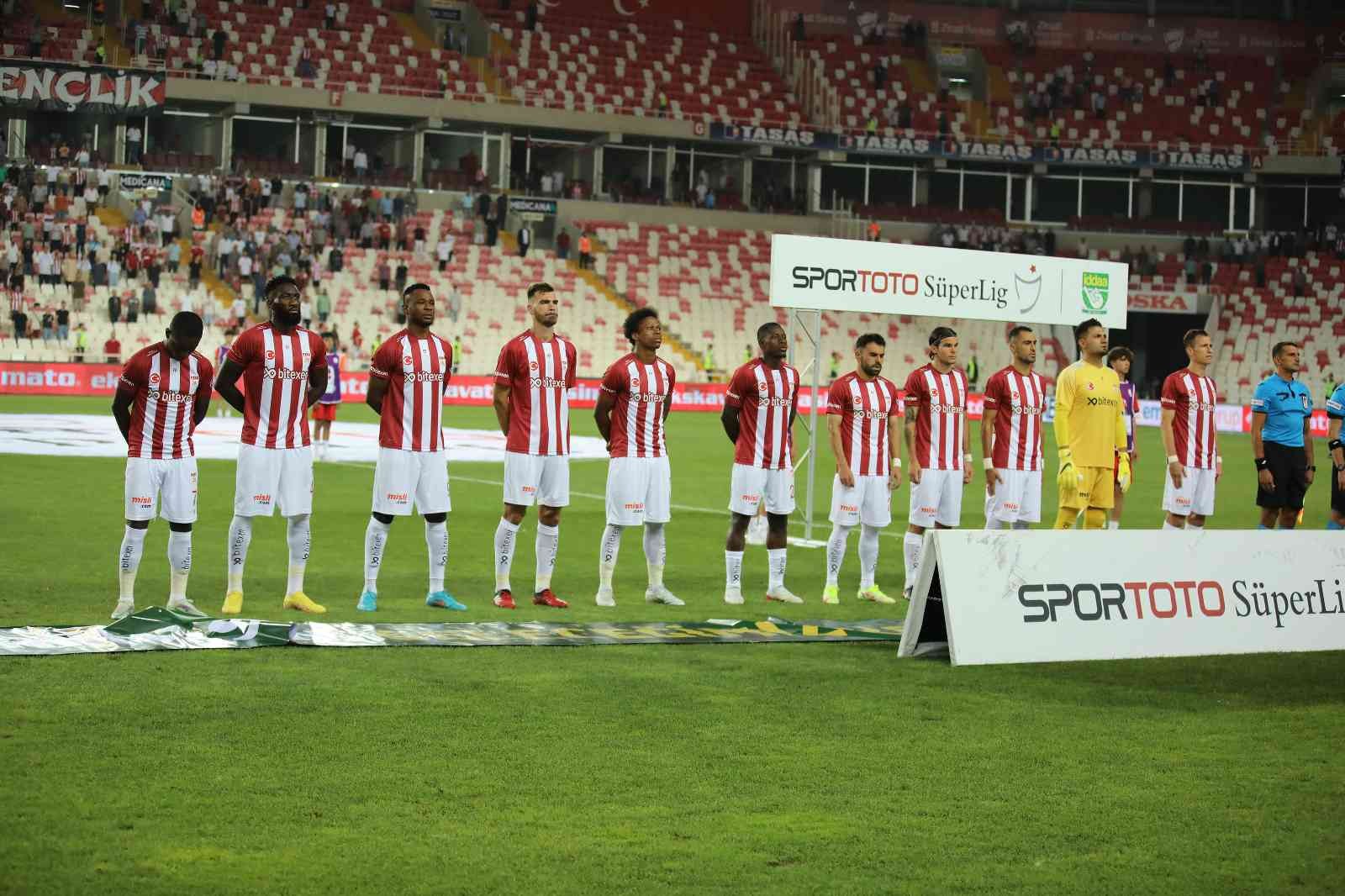Sivasspor’un UEFA Avrupa Ligi kadrosu belli oldu!
