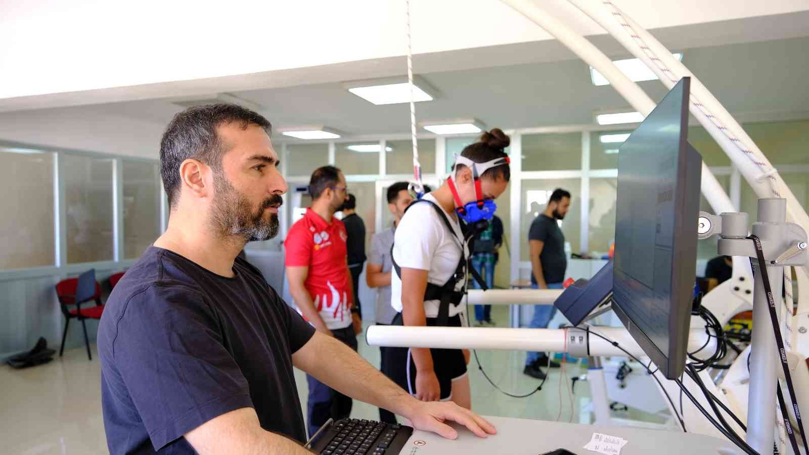 Milli Kayakçılar Sivas’ta hazırlanıyor