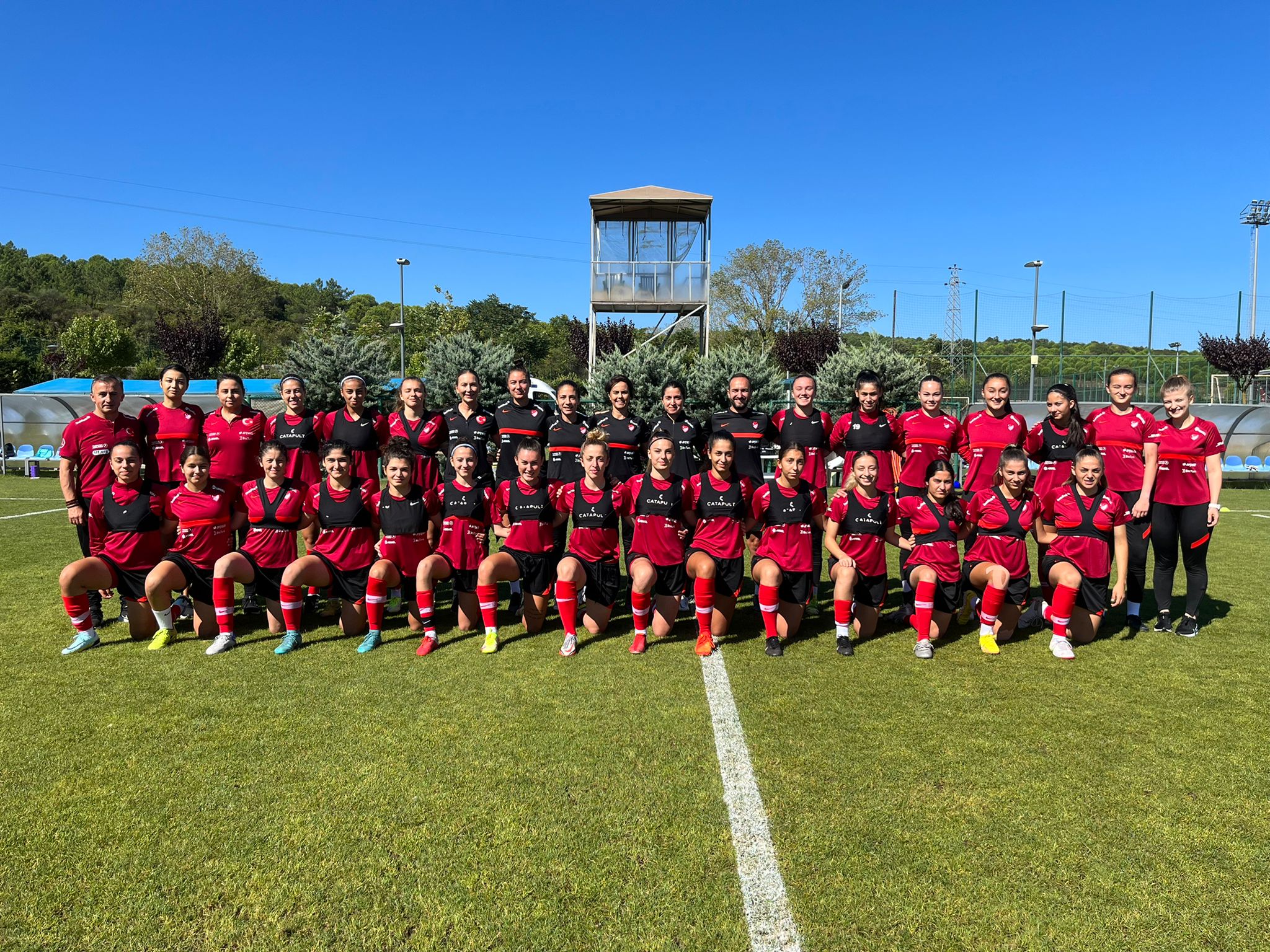 U19 Kadın Milli Takımı'nın hazırlık kampı devam ediyor