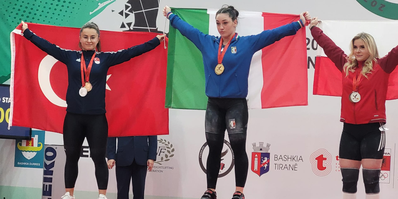 Konya TOHM sporcuları Nuray Güngör ve Aysel Özkan Avrupa ikincisi oldu