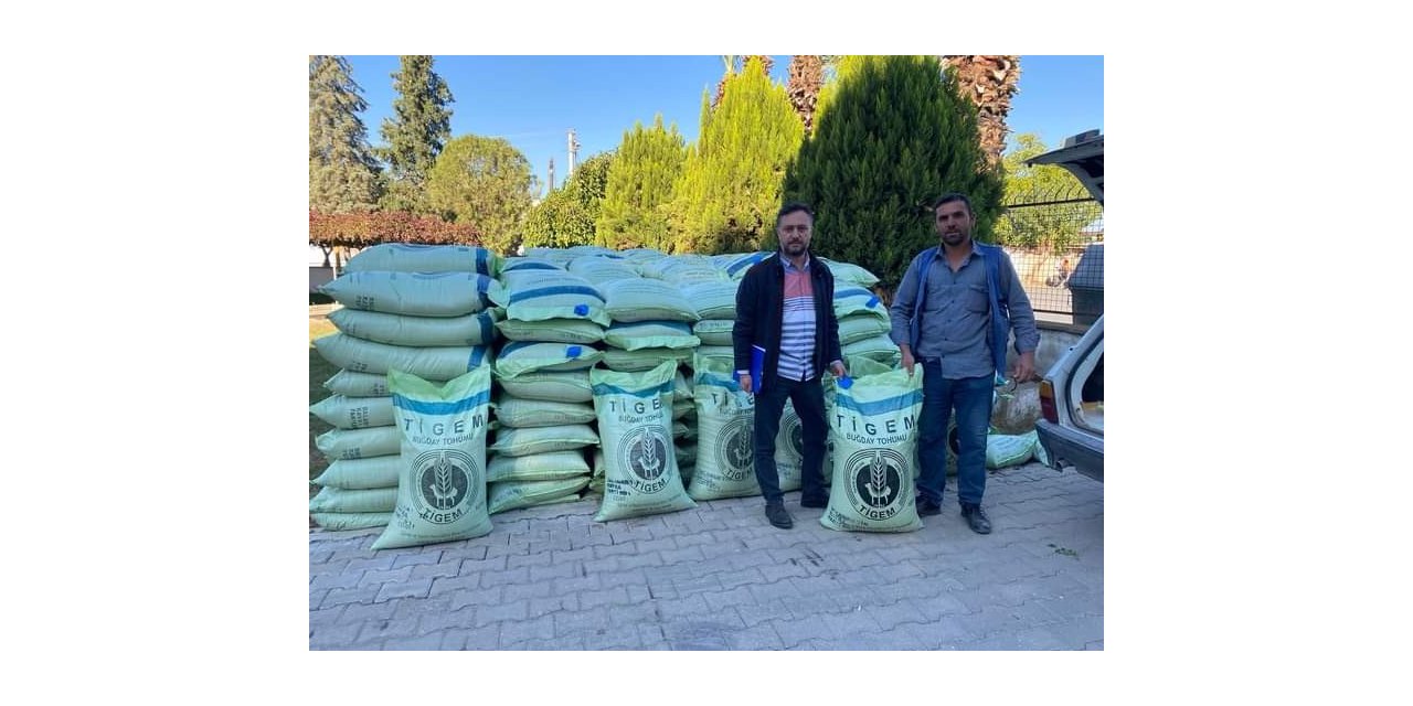Sarıgöl’de çiftçilere buğday tohumu desteği