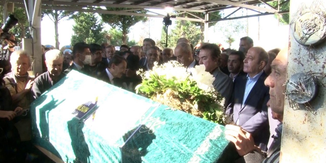 Usta isim Halit Kıvanç son yolculuğuna uğurlanıyor