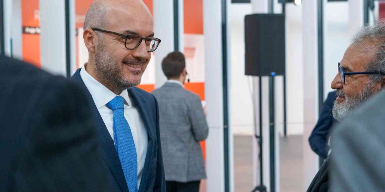 İstanbul Havalimanı’nda ’Viyadük Altındaki Rüyalar’ sergisi