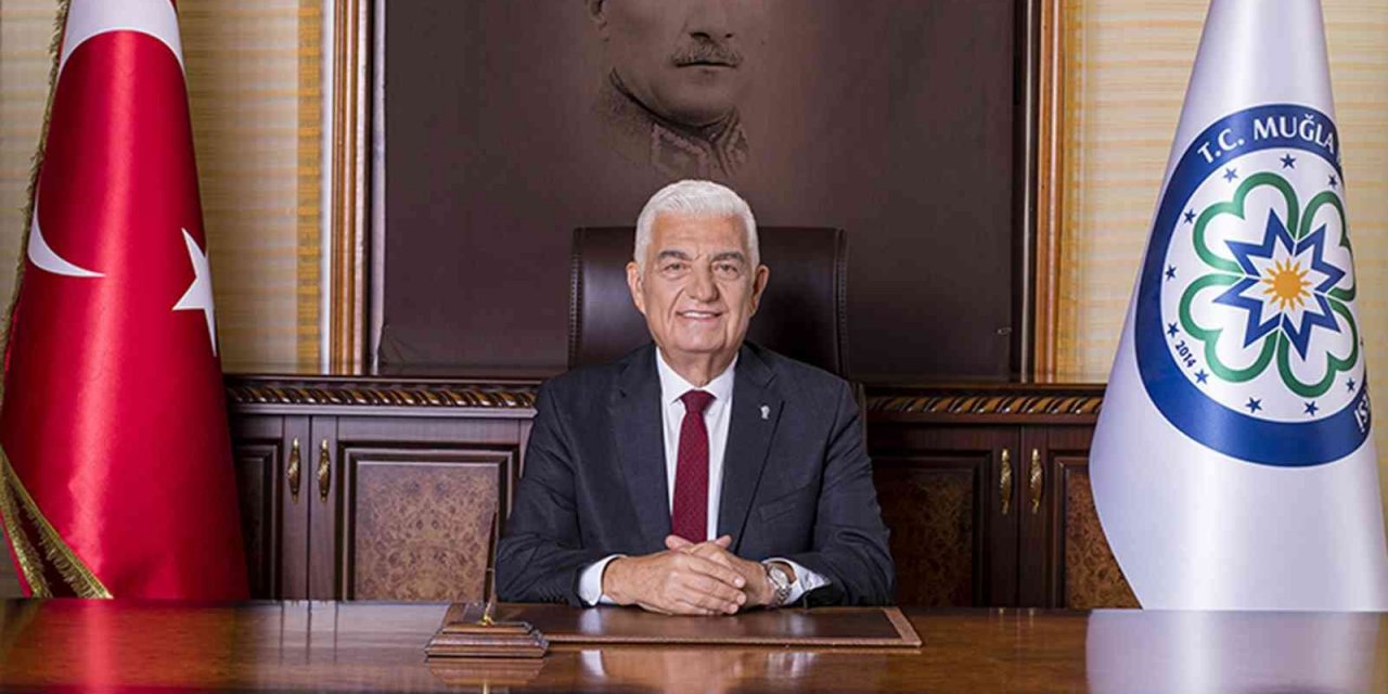 Başkan Gürün Cumhuriyet’in 99’uncu yaşını kutladı