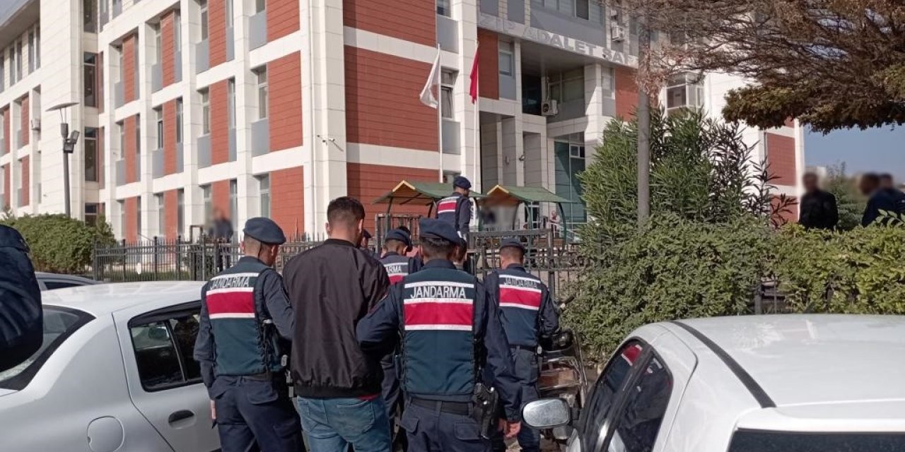 Jandarma cinayet zanlılarını kıskıvrak yakaladı