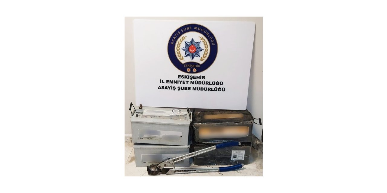 Akü hırsızı 4 şüpheliden 3’ü tutuklandı