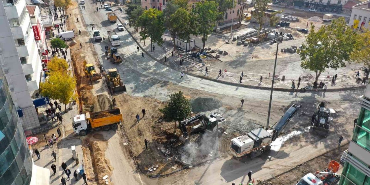 Başkan seçim öncesi söz vermişti, kent şantiye alanına döndü