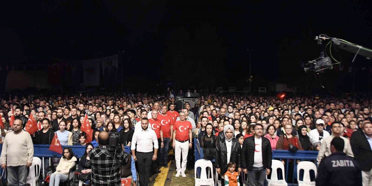 Kemer’de bayram coşkusu