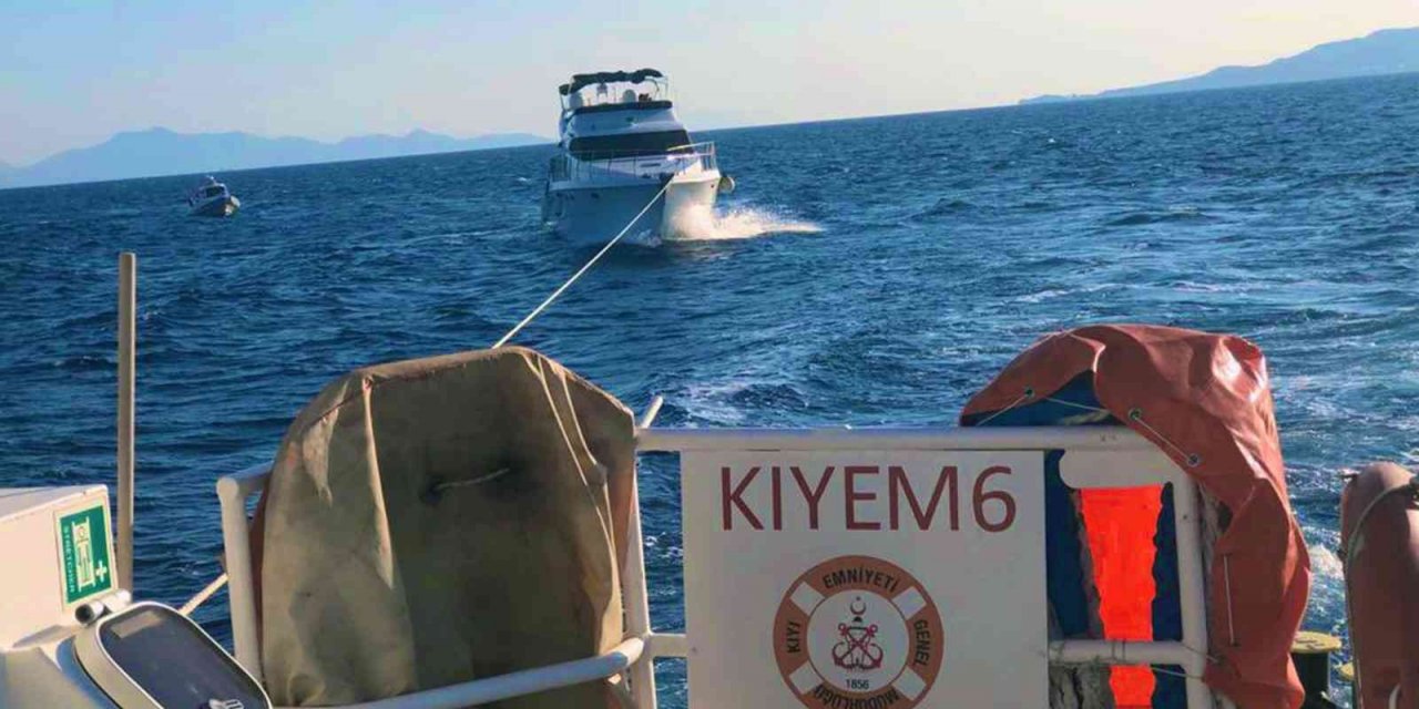 İstanköy açıklarında sürüklenen tekne kurtarıldı