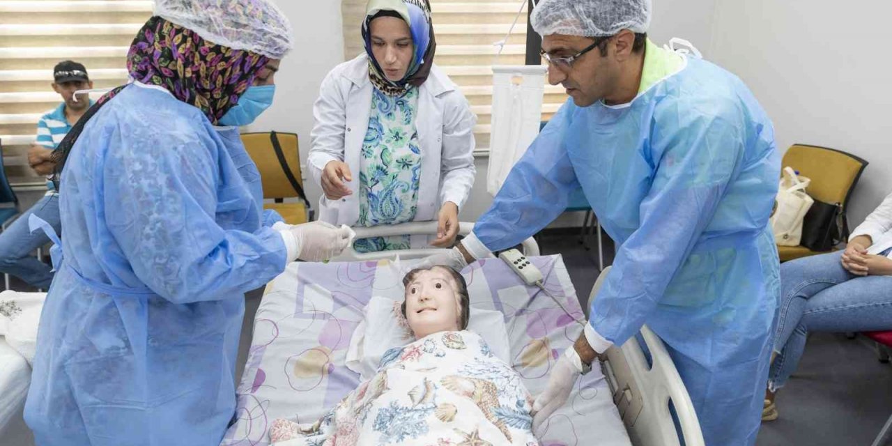 Mersin’de ’Hasta ve Yaşlı Özbakımına Destek’ kursu