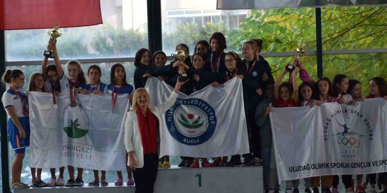 Kulaçlar Cumhuriyet için atıldı