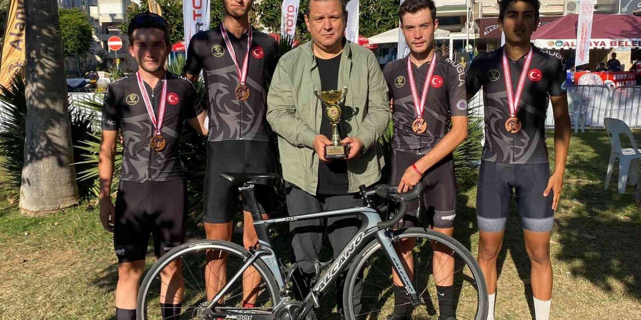 Muğlalı bisikletçiler Türkiye ikincisi