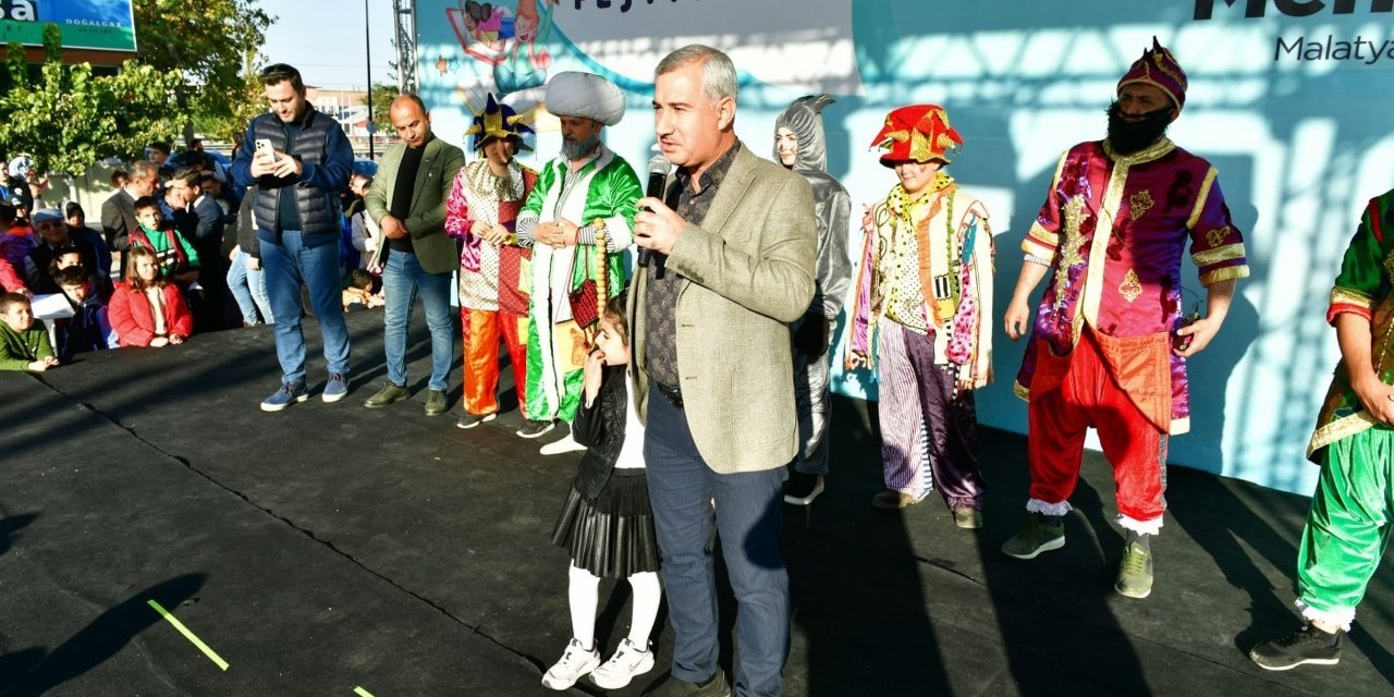 Yeşilyurt Çocuk Kitapları Festivali dolu dolu geçiyor