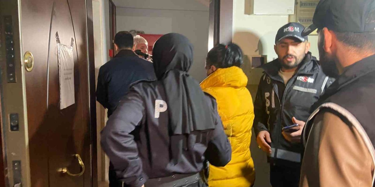 ÖSYM’nin yaptığı ehliyet ve SRC sınavlarında sahtecilik yapan çeteye eş zamanlı operasyon