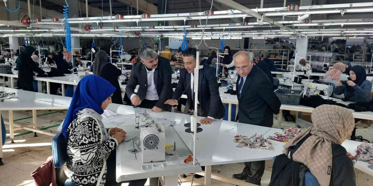 Mesleki Eğitim Merkezi öğrencileri üretmeye devam ediyor