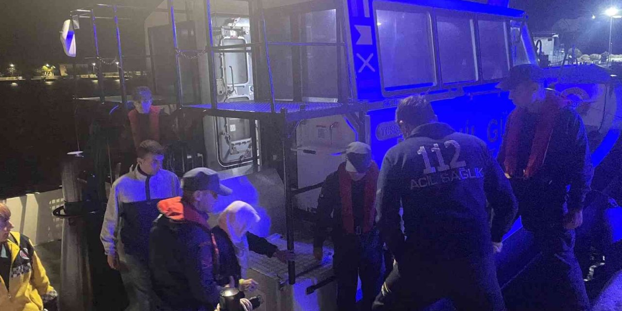 Gökçeada’da rahatsızlanan vatandaş tahliye edildi