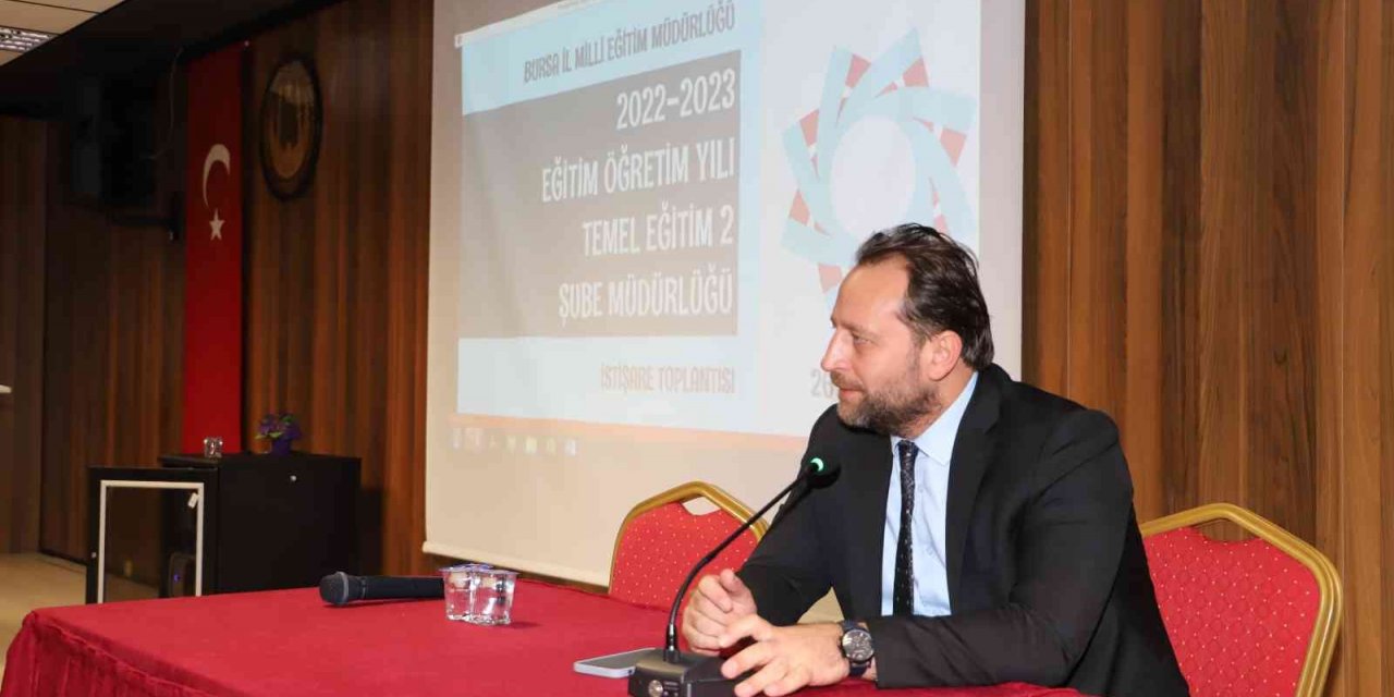 Milli Eğitim Müdürü Gür, ortaokul müdürleriyle buluştu