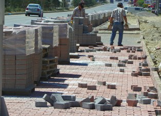 Kulu belediyesi'nden kaldırım çalışması