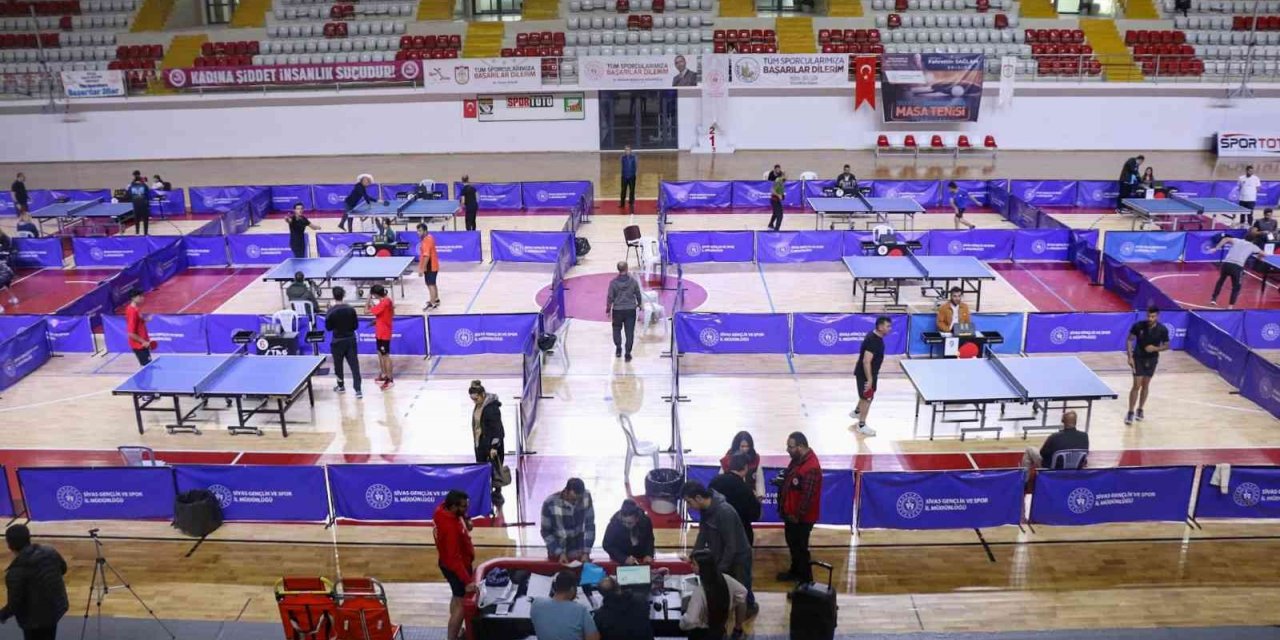 Kupa kazanmak için ter döktüler