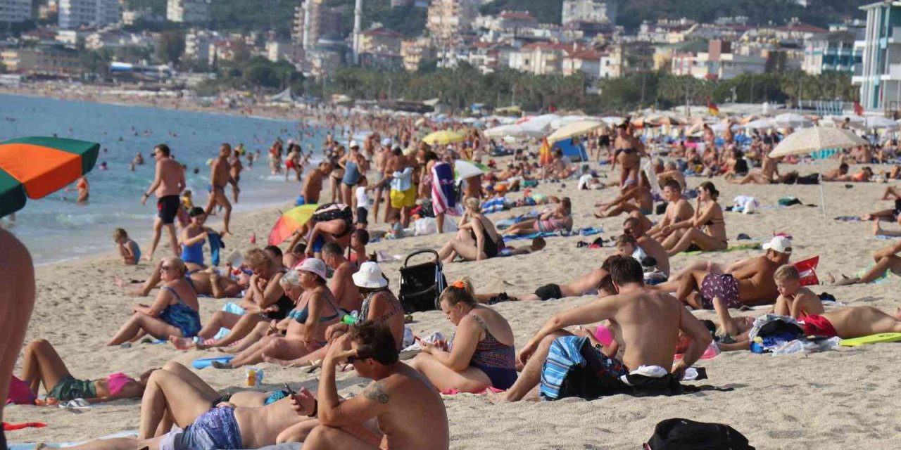 Alanya’da yaz günlerini aratmayan görüntüler
