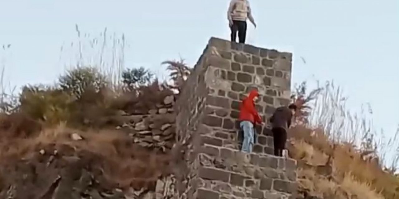 Metrelerce yüksekte çocukların tehlikeli oyunu korkuttu