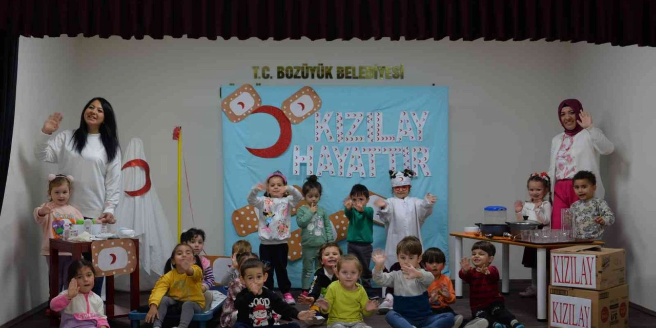 Bozüyük Belediyesi Çocuk Oyun ve Bakım Evi’nde ’Kızılay Haftası’ etkinliği