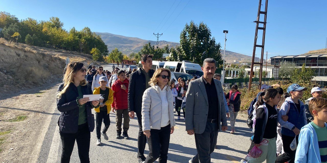 Malatya’da tohum ve fidanlar toprakla buluştu