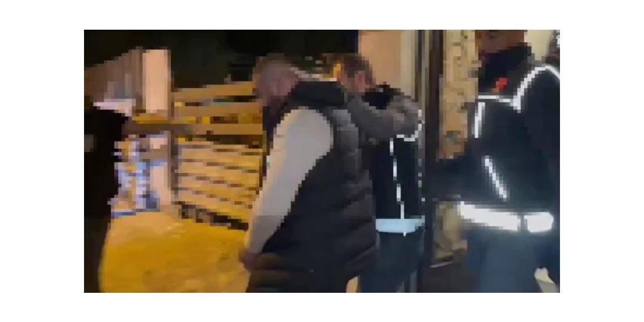 İzmir’de zehir evine polis baskını