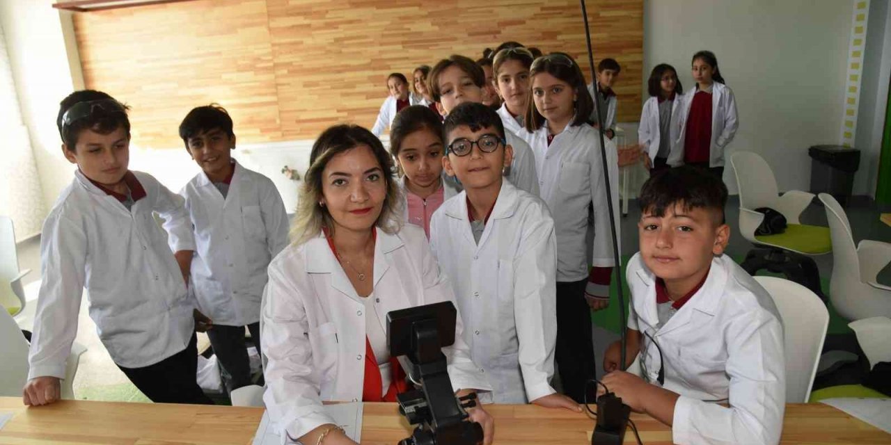 Ömer Halisdemirli öğrenciler Bilim Yunusemre’yi gezdi