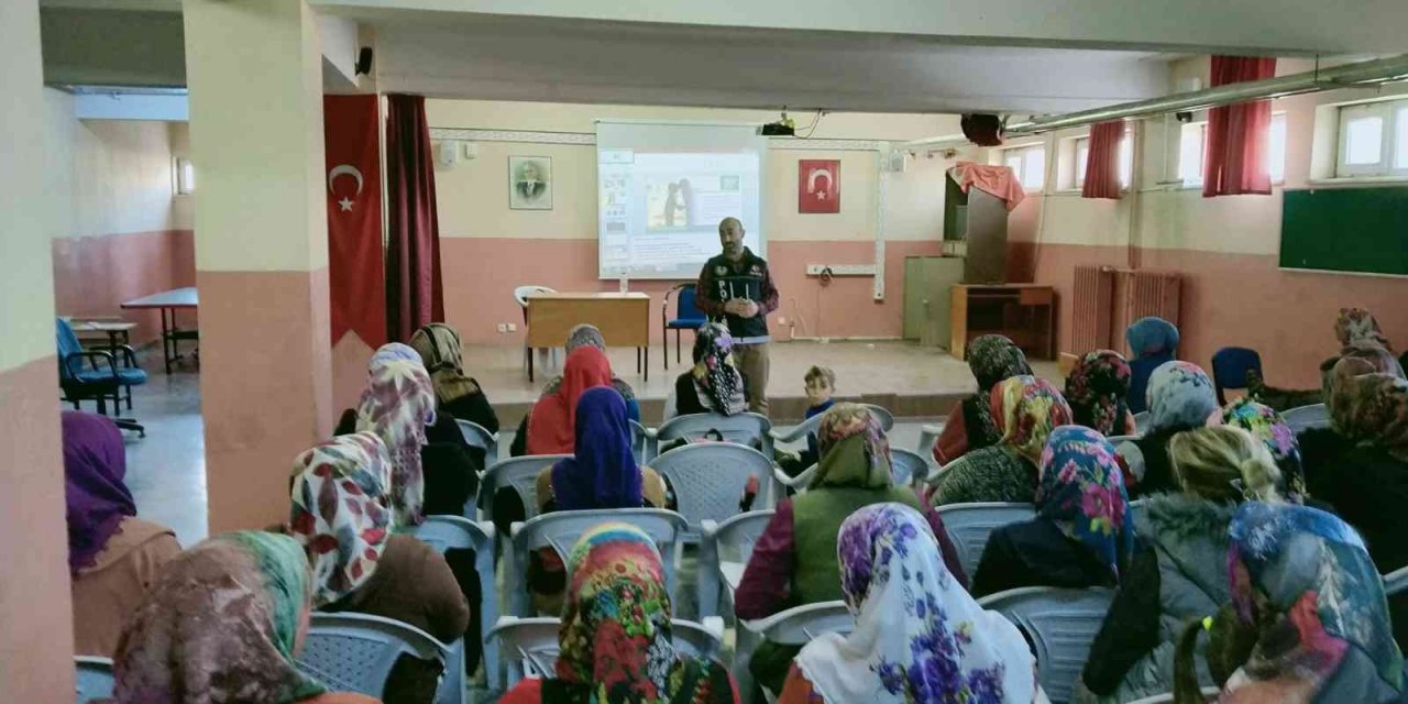 Narkotik ekipleri 9 bin 428 kişiye "uyuşturucuyla mücadele" eğitimi verdi