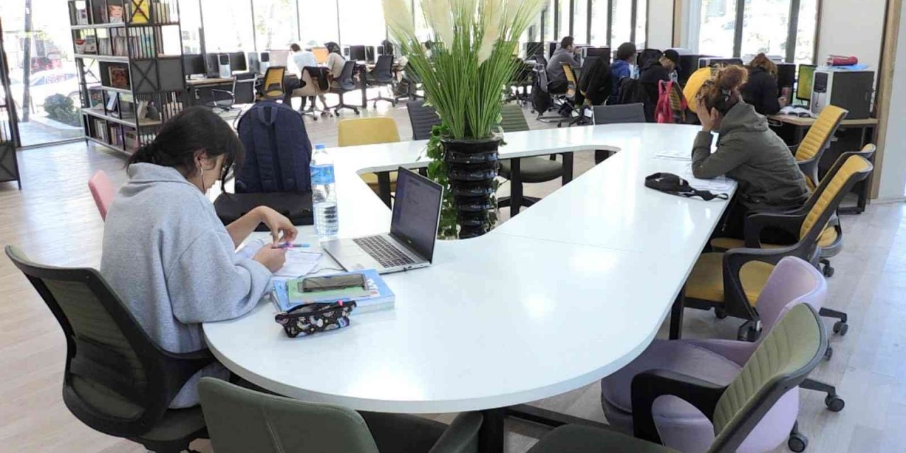 Dijital Kütüphane 175 bin ziyaretçi ağırladı