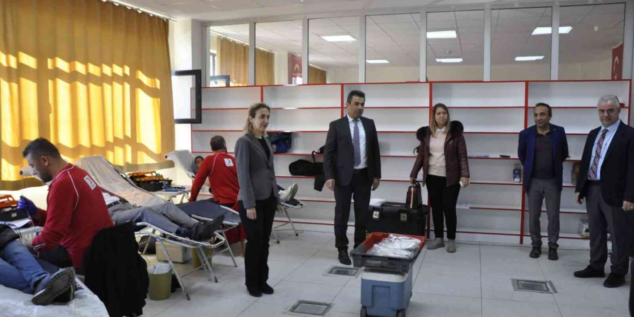 Safranbolu’da öğrencilerden "Okulumda Kan’Panya Var" kampanyası