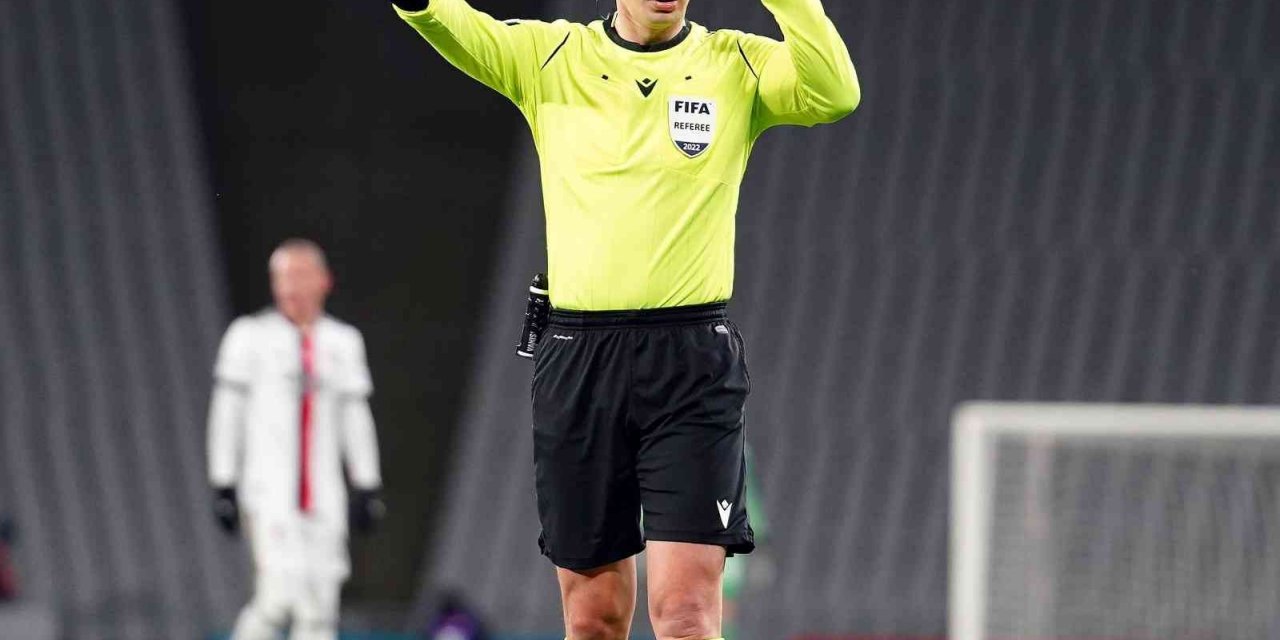 Halil Umut Meler ilk kez Galatasaray - Beşiktaş derbisinde düdük çalacak