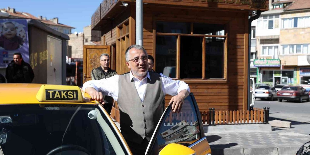 Başkan Savran minik Yusuf için direksiyona geçti