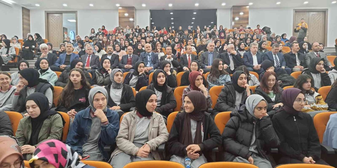 Mevlid-i Nebi Haftası coşkuyla kutlandı