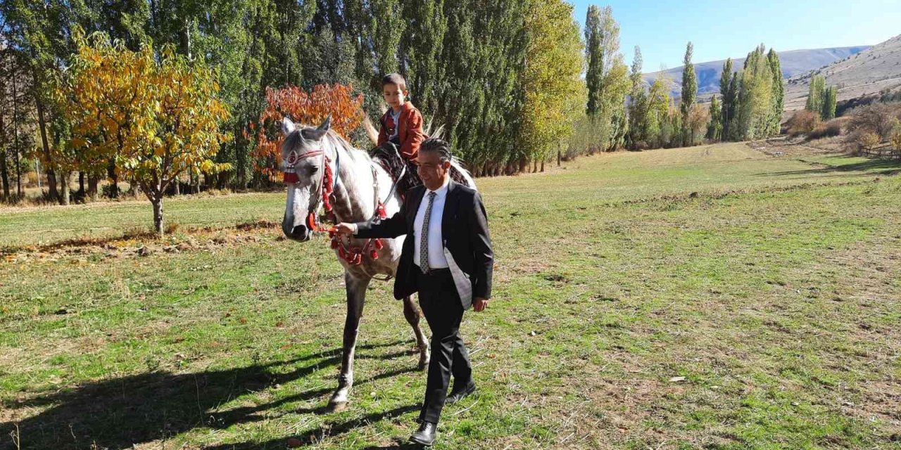 Özel eğitim öğrencilerinin ata sporlarına ilgisi sürüyor