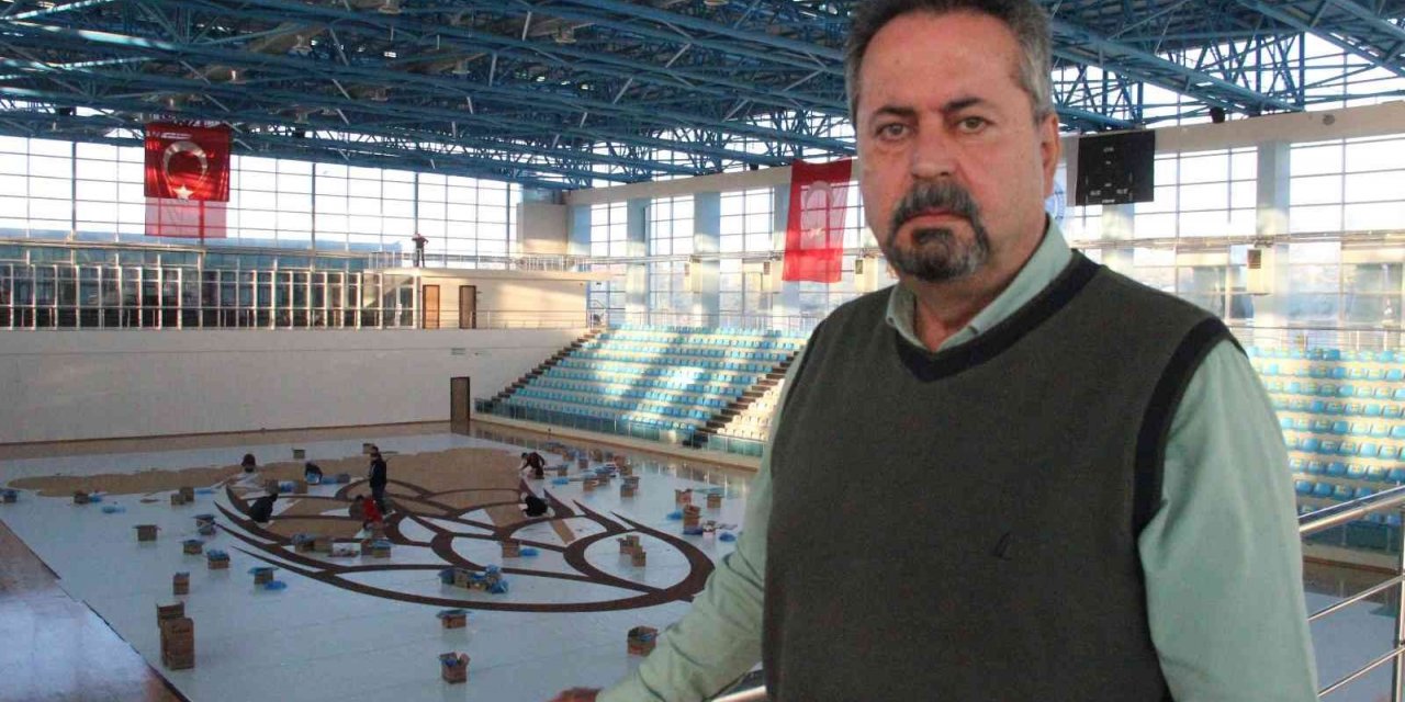 Dünyanın en büyük buğday başağı mozaiği 3 ton bisküviden yapılıyor