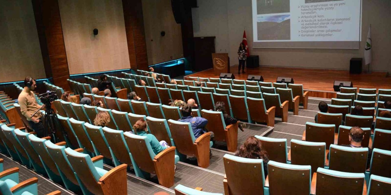 İstanbul 9 katmanlı bir yerleşime sahip