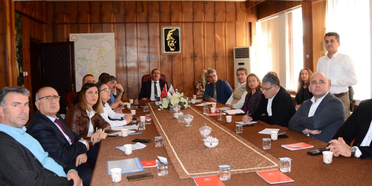 Kekik hasadında yaşanan sorunlar masaya yatırıldı