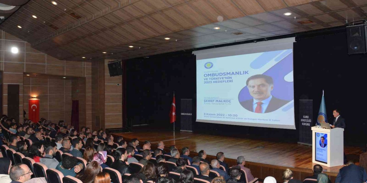 Kamu Başdenetçisi Malkoç, üniversitelilere iki yabancı dil öğrenilmesini önerdi