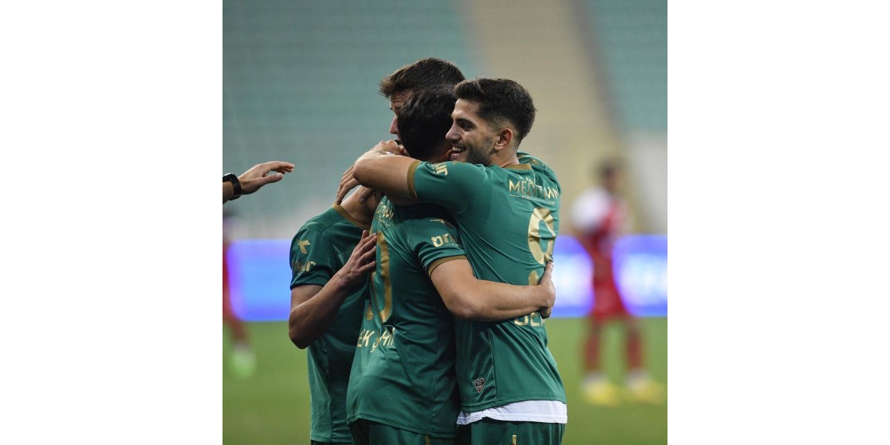 Bursaspor sahasında Düzcespor’u konuk edecek