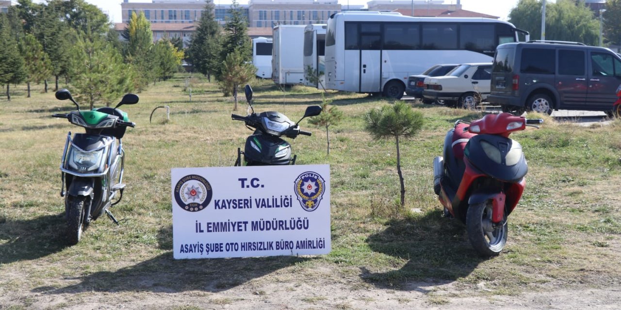 Çalınan motosikletler bulundu