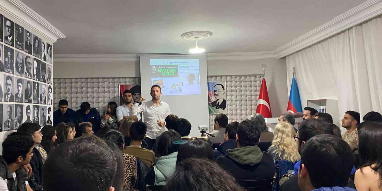 TÜGİAD Eskişehir Şube Başkanı Serkan Can Zengin’den ‘İş’te Sen’ konulu konferansı